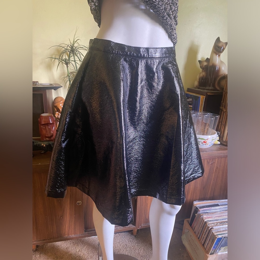 Shiny black faux vinyl leather skirt punk Goth vamp pop club rocker chic